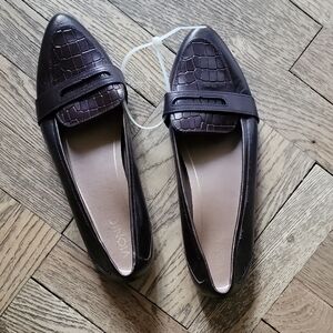 VIONIC/Dark Brown Loafers /8.5